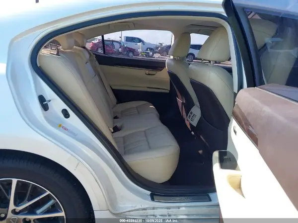 58ABK1GG4GU022599 2016 LEXUS ES - Image 8