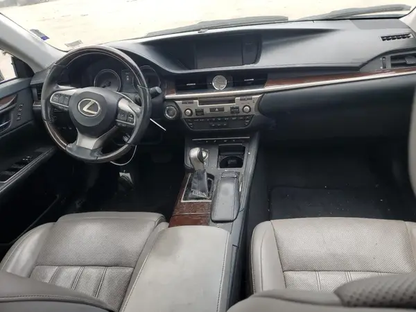 58ABK1GG4GU028564 2016 LEXUS ES - Image 8