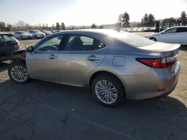 58ABK1GG4GU029584 2016 LEXUS ES - Image 2