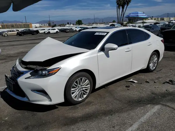 58ABK1GG4GU031769 2016 LEXUS ES - Image 1
