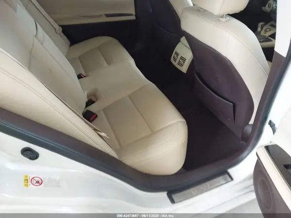 58ABK1GG4GU031836 2016 LEXUS ES - Image 8