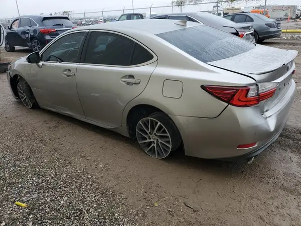 58ABK1GG4GU032940 2016 LEXUS ES - Image 2