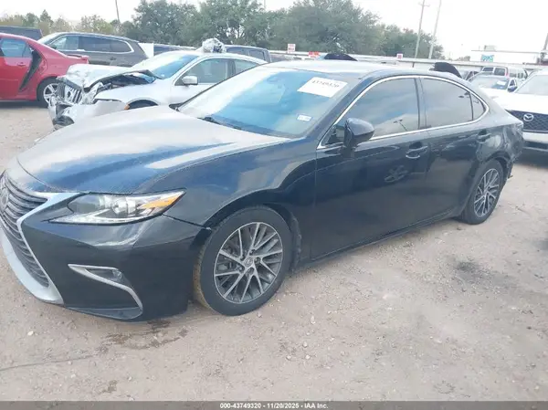 58ABK1GG4GU033585 2016 LEXUS ES - Image 2