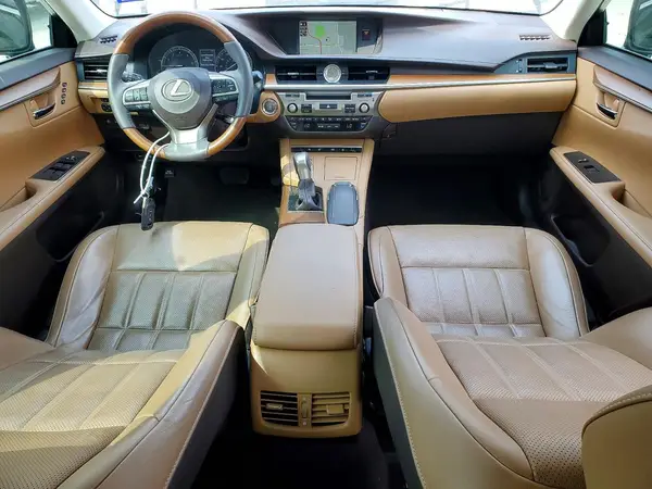 58ABK1GG4HU036892 2017 LEXUS ES - Image 8