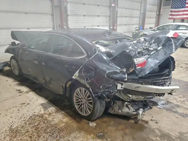58ABK1GG4HU038335 2017 LEXUS ES - Image 2