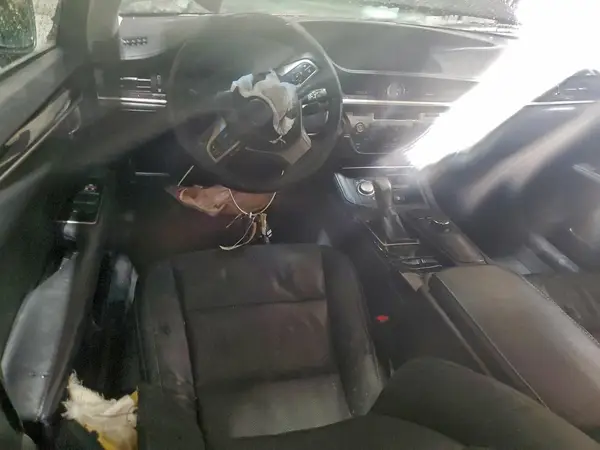 58ABK1GG4HU038335 2017 LEXUS ES - Image 8