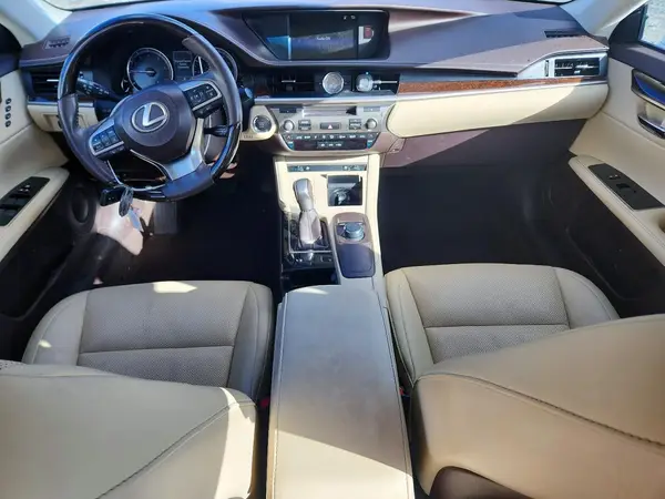 58ABK1GG4HU038352 2017 LEXUS ES - Image 8