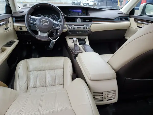 58ABK1GG4HU038626 2017 LEXUS ES - Image 8