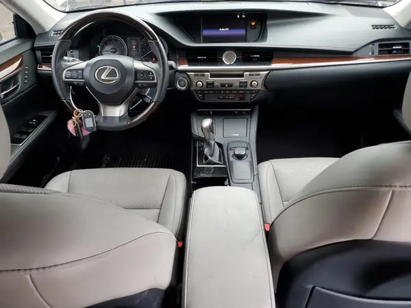 58ABK1GG4HU039484 2017 LEXUS ES - Image 8