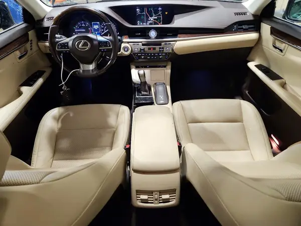 58ABK1GG4HU040666 2017 LEXUS ES - Image 8