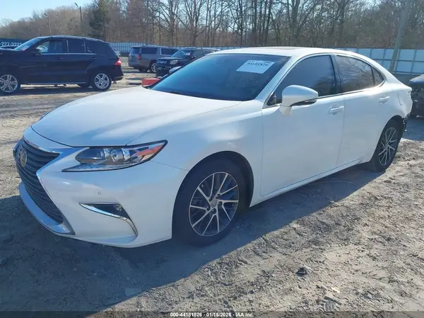 58ABK1GG4HU041803 2017 LEXUS ES - Image 2