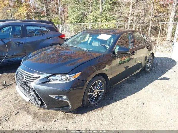 58ABK1GG4HU044653 2017 LEXUS ES - Image 2