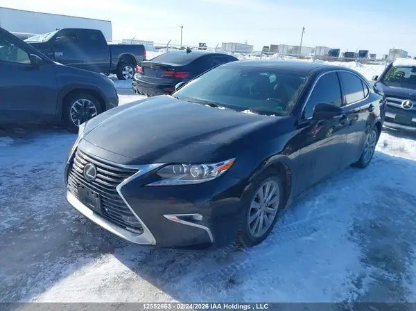 58ABK1GG4HU046239 2017 LEXUS ES - Image 2