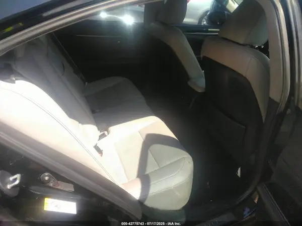 58ABK1GG4HU046662 2017 LEXUS ES - Image 8