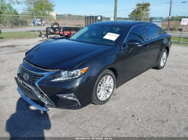 58ABK1GG4HU049139 2017 LEXUS ES - Image 2