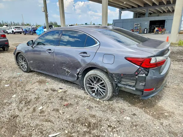 58ABK1GG4HU050288 2017 LEXUS ES - Image 2