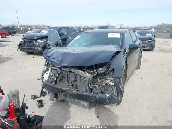 58ABK1GG4HU050632 2017 LEXUS ES - Image 2