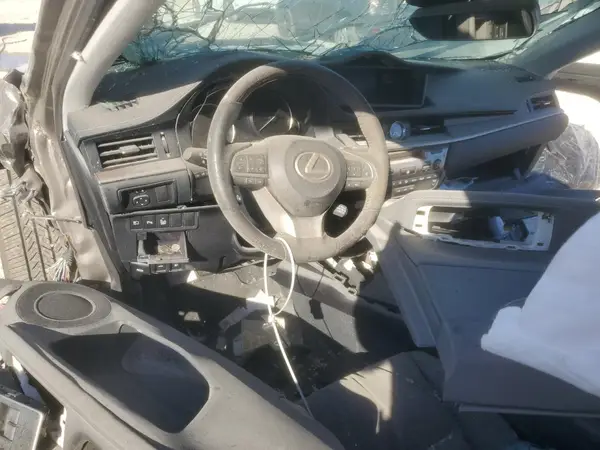 58ABK1GG4HU050811 2017 LEXUS ES - Image 8