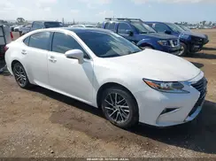 58ABK1GG4HU053661 2017 LEXUS ES