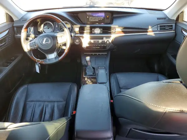 58ABK1GG4HU054096 2017 LEXUS ES - Image 8