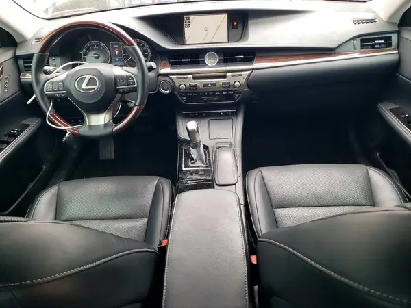 58ABK1GG4HU058732 2017 LEXUS ES - Image 8