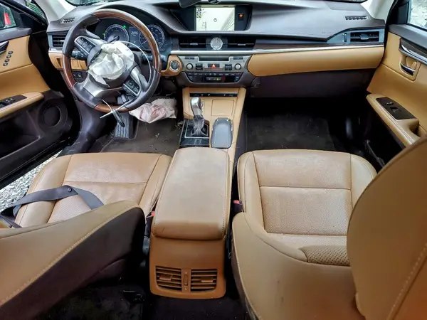 58ABK1GG4HU060206 2017 LEXUS ES - Image 8
