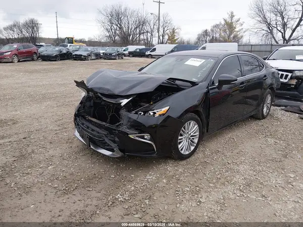 58ABK1GG4HU060285 2017 LEXUS ES - Image 2