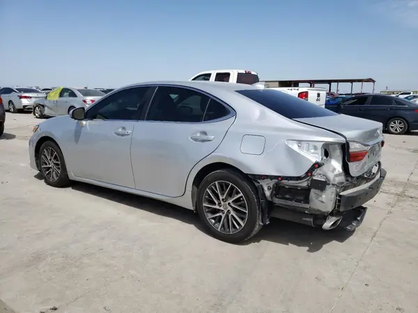 58ABK1GG4HU060903 2017 LEXUS ES - Image 2