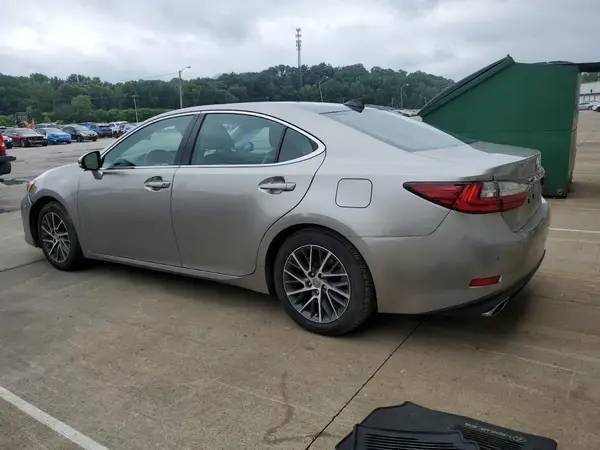 58ABK1GG4HU061985 2017 LEXUS ES - Image 2