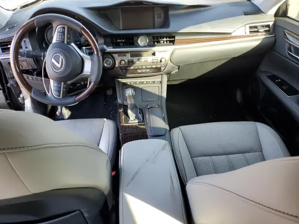 58ABK1GG4HU062618 2017 LEXUS ES - Image 8
