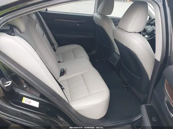 58ABK1GG4HU063378 2017 LEXUS ES - Image 8