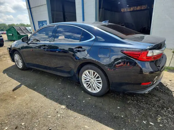 58ABK1GG4HU066555 2017 LEXUS ES - Image 2