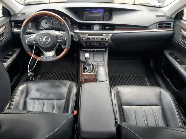 58ABK1GG4HU066782 2017 LEXUS ES - Image 8