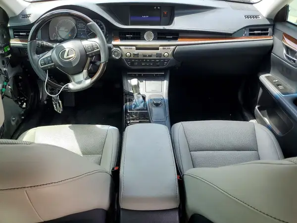 58ABK1GG4HU067088 2017 LEXUS ES - Image 8