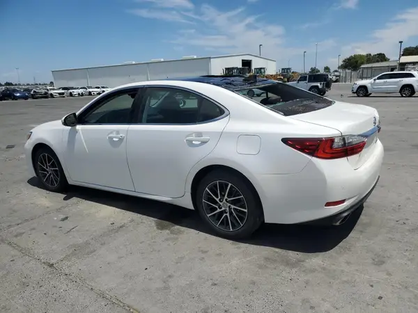 58ABK1GG4HU067589 2017 LEXUS ES - Image 2