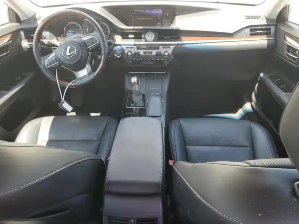58ABK1GG4HU067589 2017 LEXUS ES - Image 8