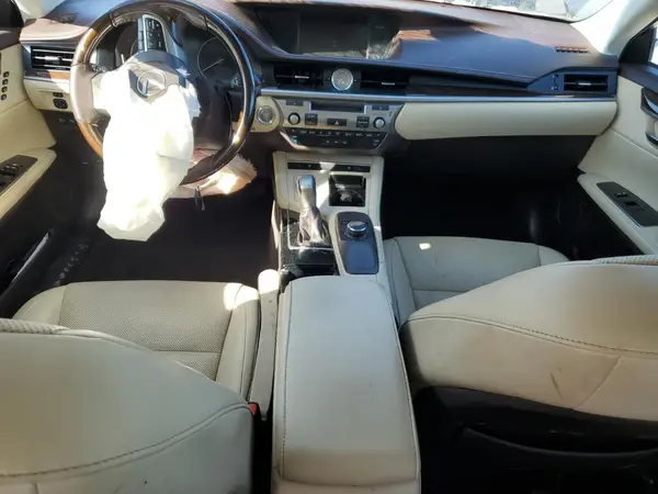 58ABK1GG4HU068581 2017 LEXUS ES - Image 8
