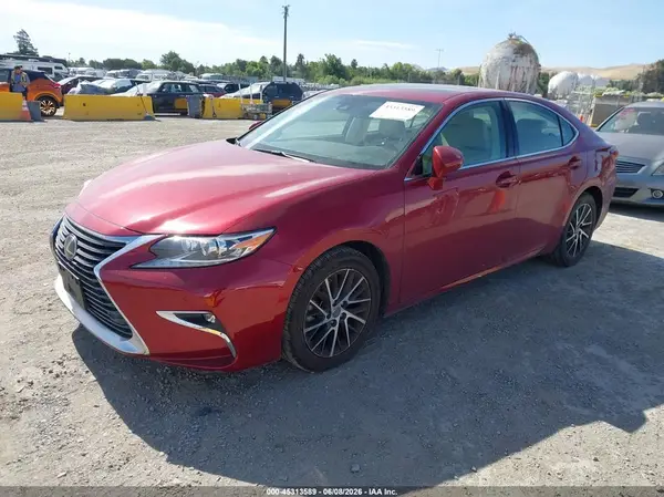 58ABK1GG4HU070489 2017 LEXUS ES - Image 2