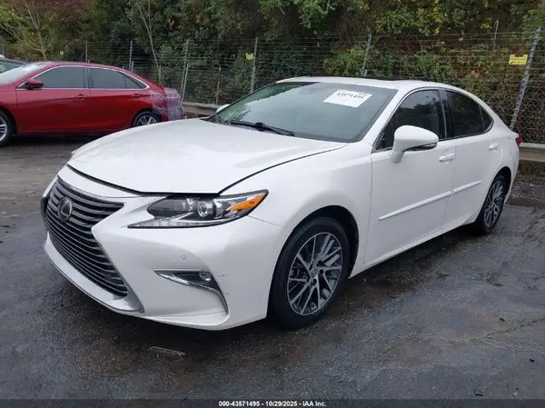 58ABK1GG4HU071559 2017 LEXUS ES - Image 2