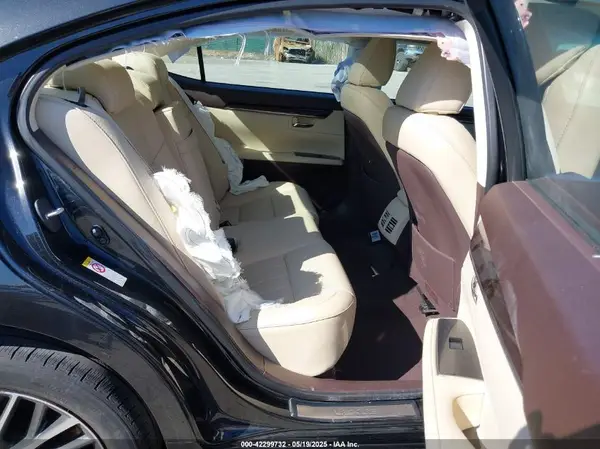 58ABK1GG4JU079716 2018 LEXUS ES - Image 8