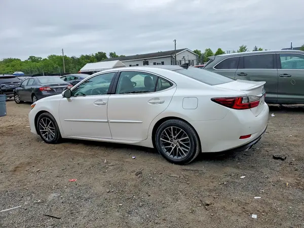 58ABK1GG4JU081594 2018 LEXUS ES - Image 2