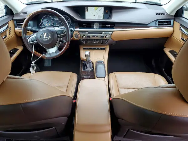 58ABK1GG4JU081594 2018 LEXUS ES - Image 8