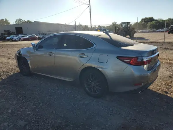 58ABK1GG4JU085130 2018 LEXUS ES - Image 2