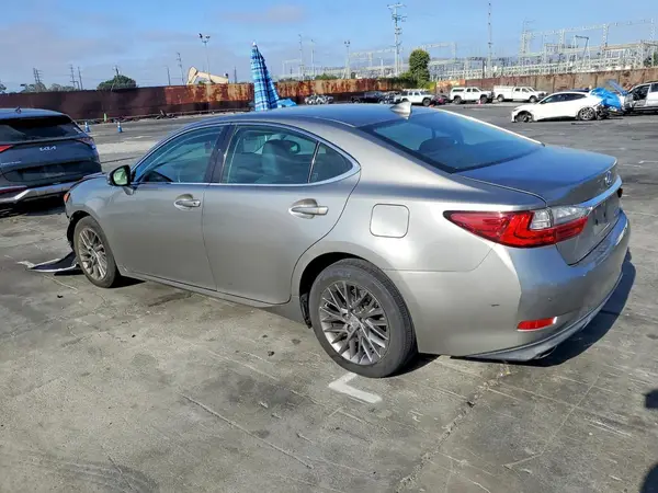 58ABK1GG4JU085192 2018 LEXUS ES - Image 2