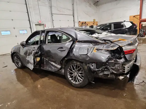 58ABK1GG4JU086584 2018 LEXUS ES - Image 2