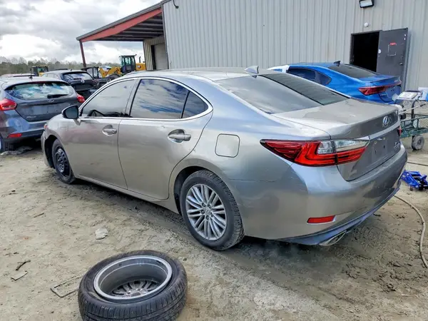 58ABK1GG4JU086925 2018 LEXUS ES - Image 2