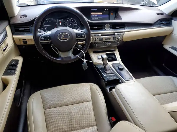 58ABK1GG4JU086925 2018 LEXUS ES - Image 8