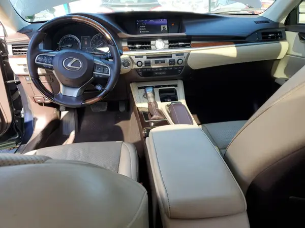 58ABK1GG4JU087766 2018 LEXUS ES - Image 8