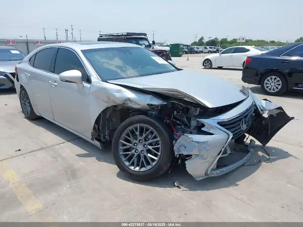 58ABK1GG4JU088920 2018 LEXUS ES - Image 1