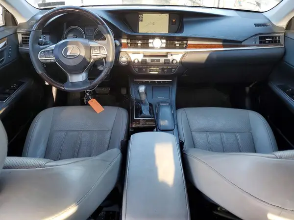 58ABK1GG4JU089632 2018 LEXUS ES - Image 8